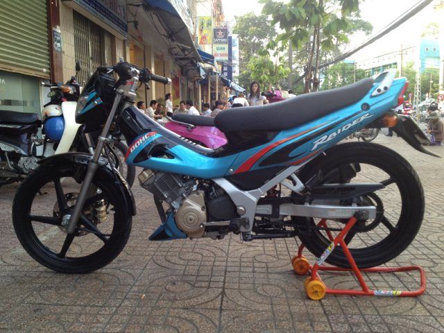 Những chiếc xe Underbone chất lừ từ Suzuki - 4