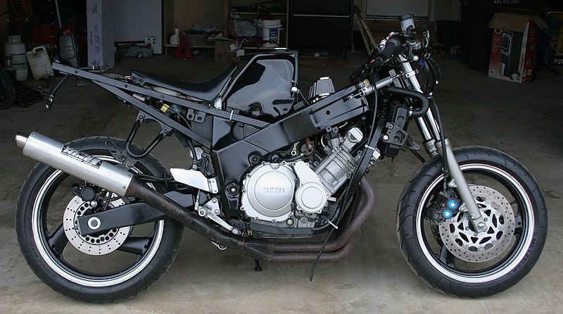 FZR600BlackFrame.jpg